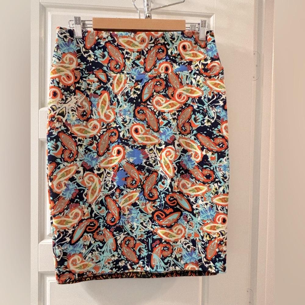EUC LLR Cassie skirt sz M